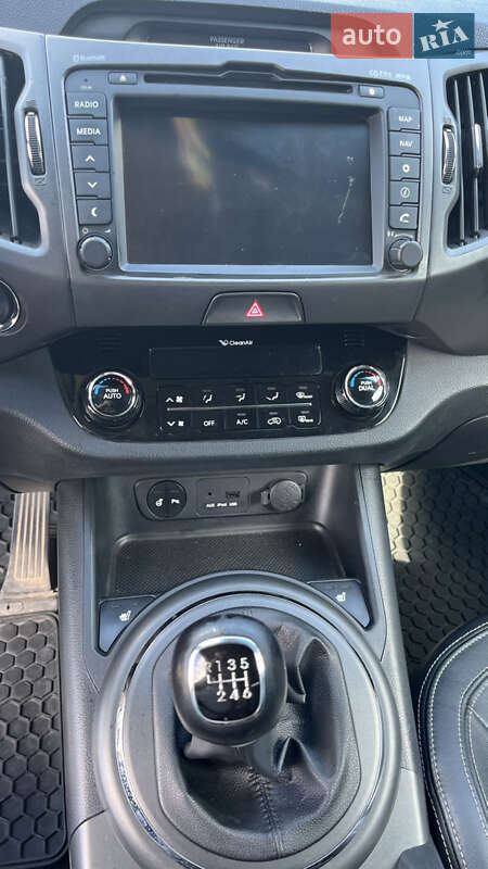 Внедорожник / Кроссовер Kia Sportage 2012 в Луцке