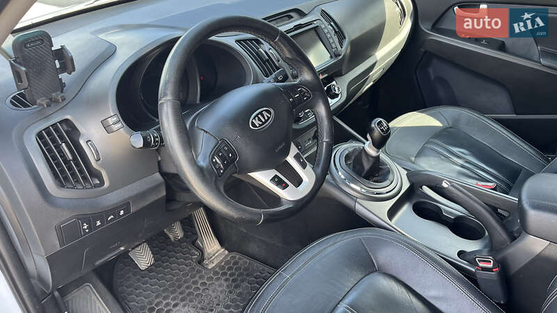 Внедорожник / Кроссовер Kia Sportage 2012 в Луцке