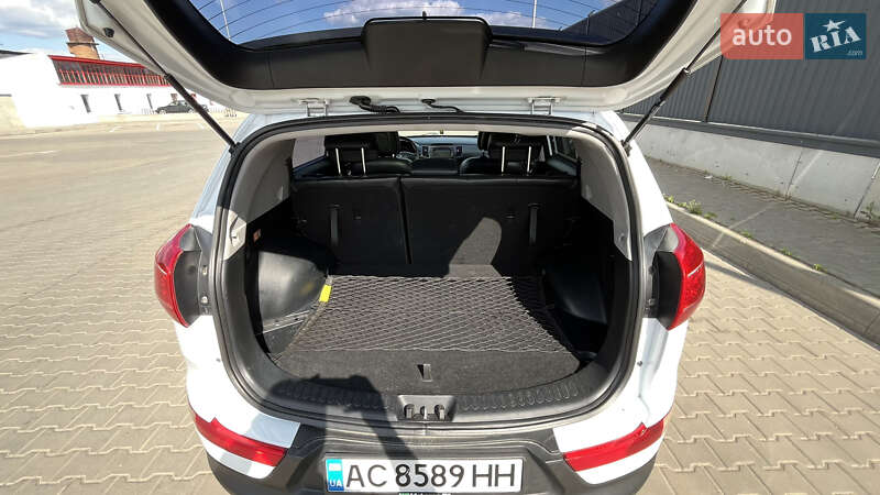 Внедорожник / Кроссовер Kia Sportage 2012 в Луцке