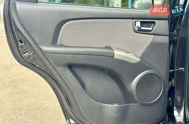 Позашляховик / Кросовер Kia Sportage 2010 в 