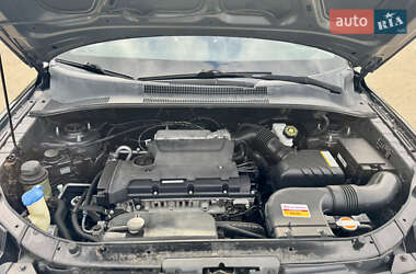 Позашляховик / Кросовер Kia Sportage 2010 в 