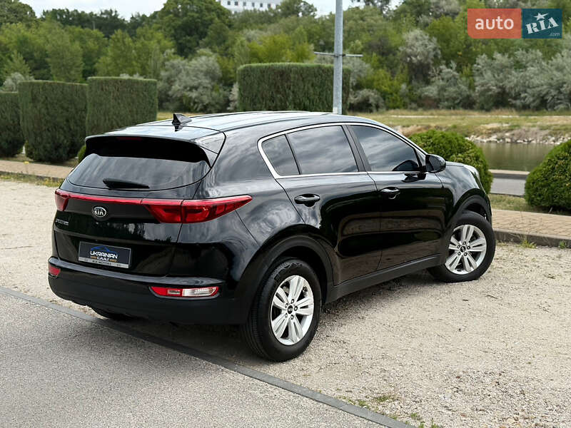 Внедорожник / Кроссовер Kia Sportage 2016 в Днепре