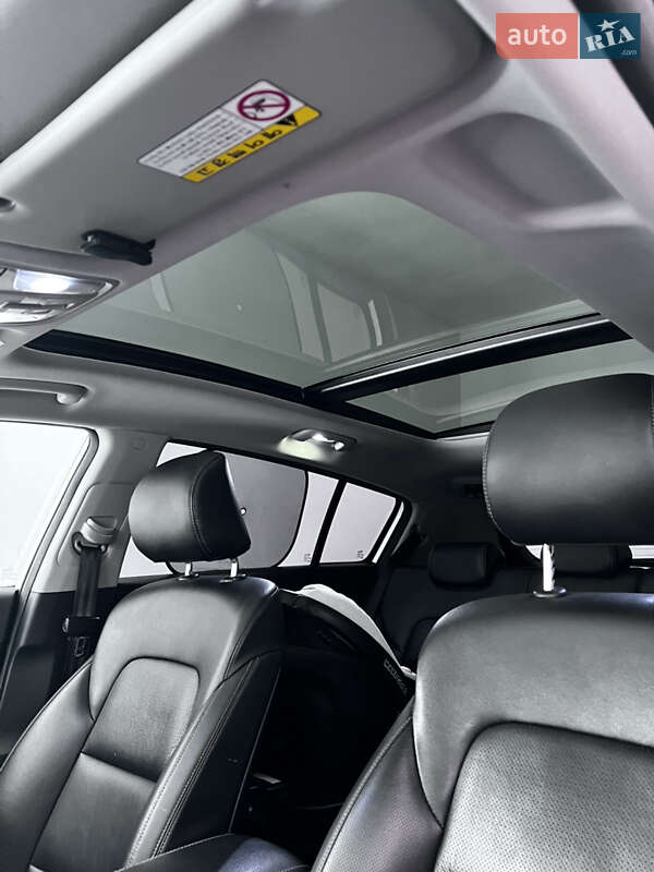 Внедорожник / Кроссовер Kia Sportage 2016 в Одессе