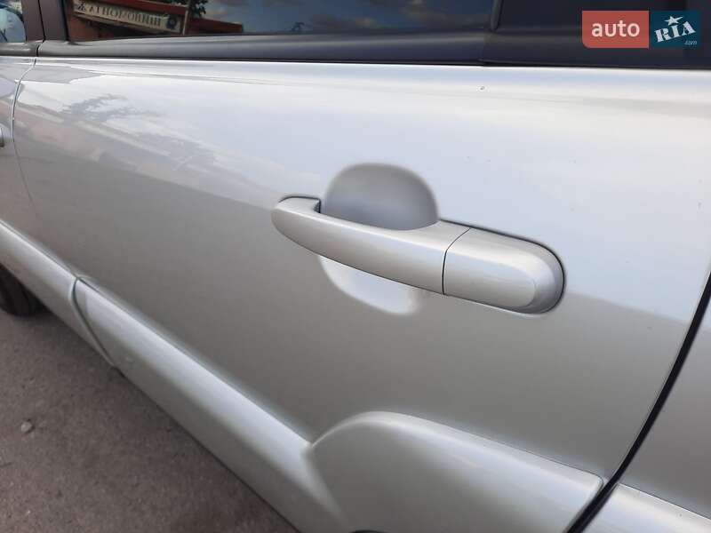 Внедорожник / Кроссовер Kia Sportage 2009 в Полтаве