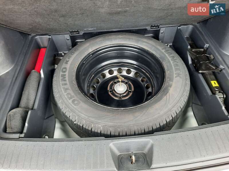 Внедорожник / Кроссовер Kia Sportage 2009 в Полтаве