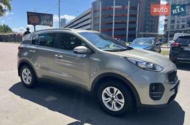 Позашляховик / Кросовер Kia Sportage 2016 в Києві