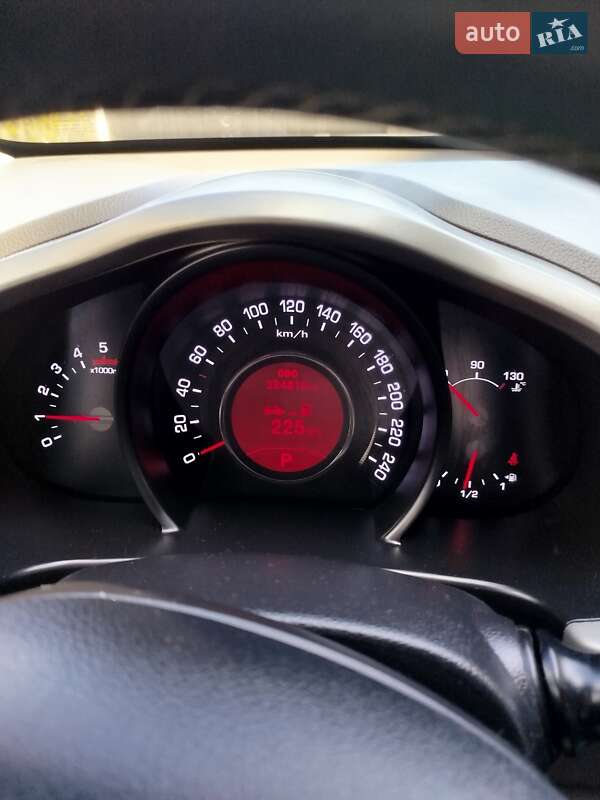 Внедорожник / Кроссовер Kia Sportage 2012 в Яворове