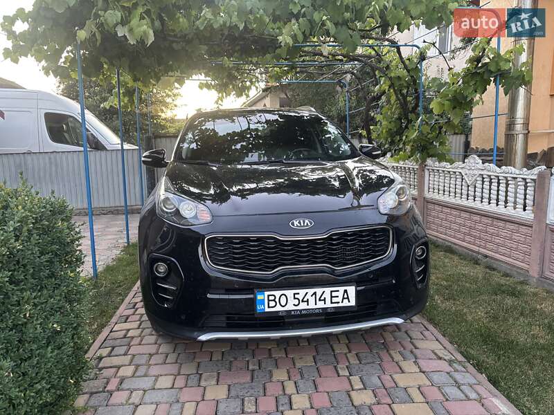 Внедорожник / Кроссовер Kia Sportage 2015 в Залещиках