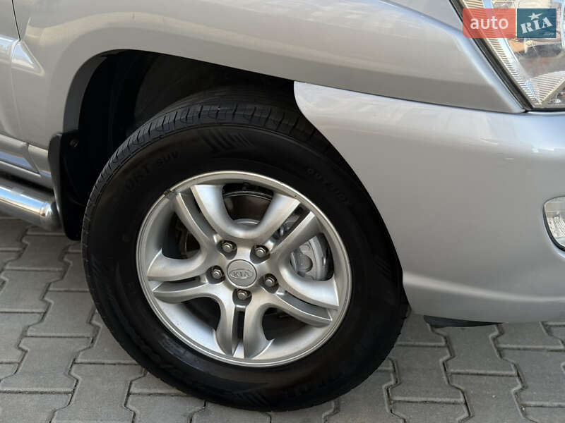 Позашляховик / Кросовер Kia Sportage 2008 в Івано-Франківську