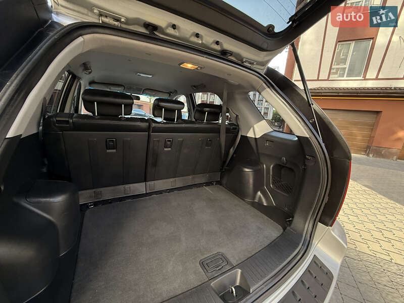 Позашляховик / Кросовер Kia Sportage 2008 в Івано-Франківську