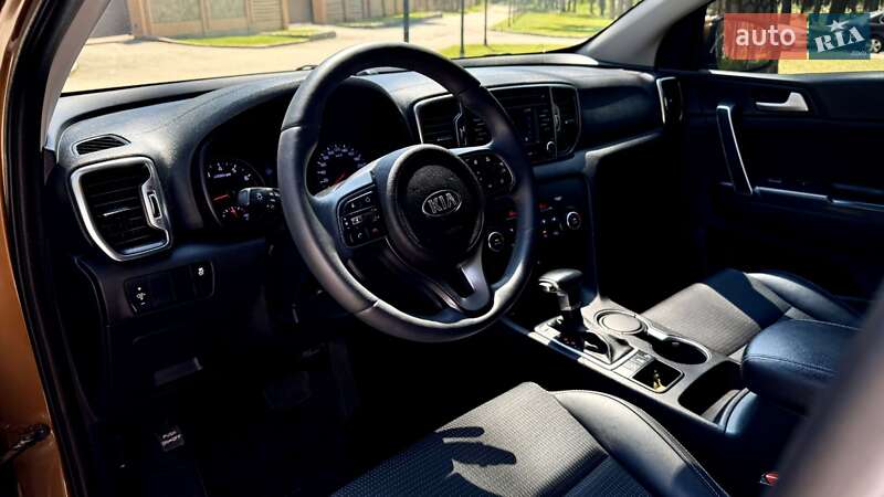 Внедорожник / Кроссовер Kia Sportage 2016 в Чернигове