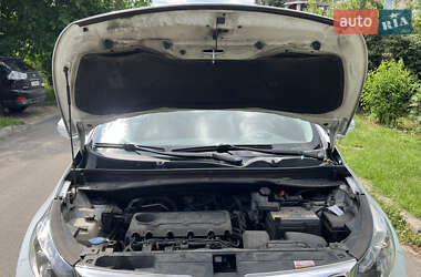 Позашляховик / Кросовер Kia Sportage 2011 в 