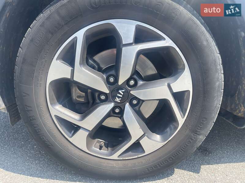 Позашляховик / Кросовер Kia Sportage 2021 в Львові