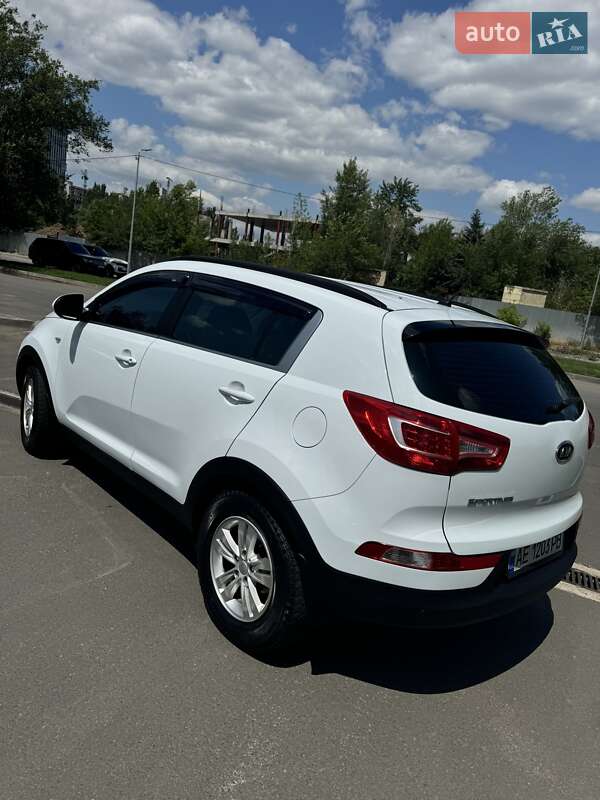 Позашляховик / Кросовер Kia Sportage 2012 в Дніпрі