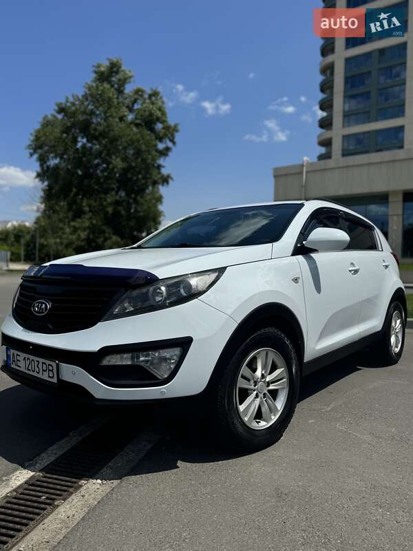 Позашляховик / Кросовер Kia Sportage 2012 в Дніпрі