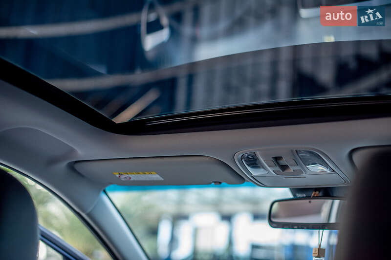 Позашляховик / Кросовер Kia Sportage 2016 в Одесі