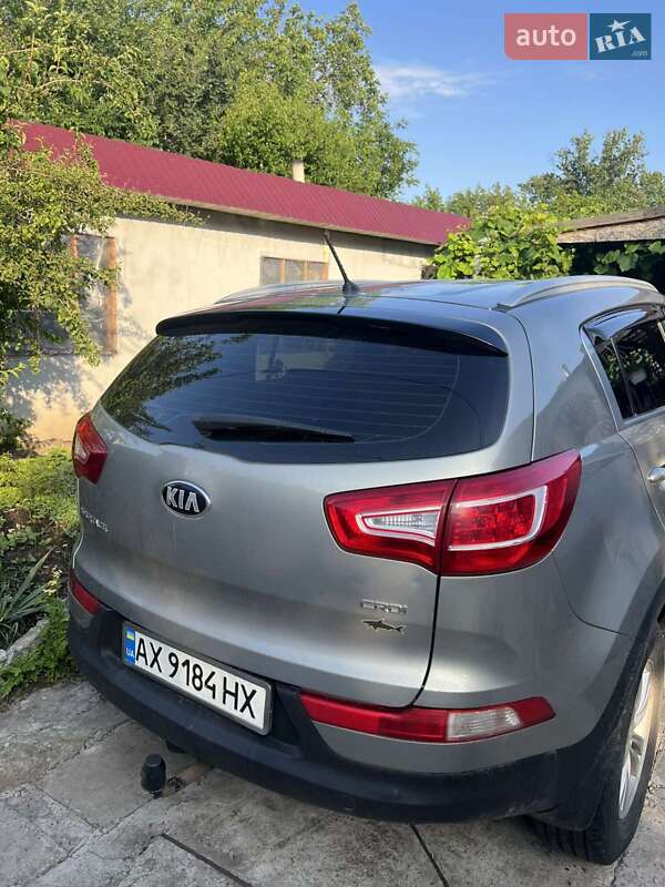 Внедорожник / Кроссовер Kia Sportage 2012 в Краснограде