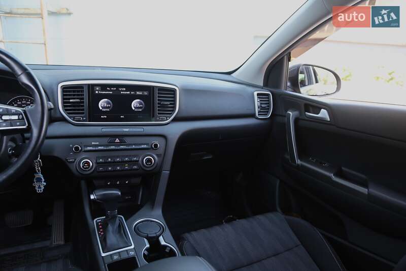Внедорожник / Кроссовер Kia Sportage 2021 в Киеве