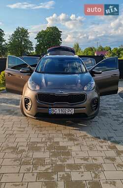 Позашляховик / Кросовер Kia Sportage 2016 в 