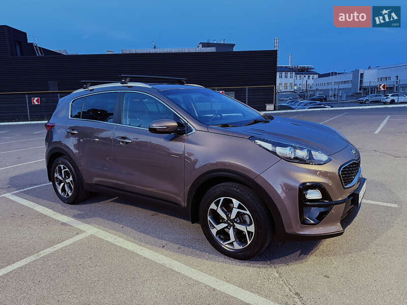 Позашляховик / Кросовер Kia Sportage 2018 в Львові