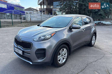 Позашляховик / Кросовер Kia Sportage 2016 в Полтаві