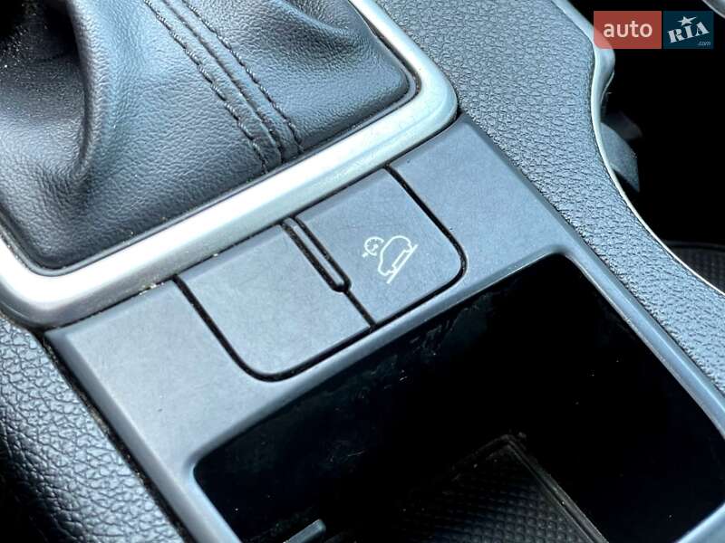 Внедорожник / Кроссовер Kia Sportage 2018 в Киеве