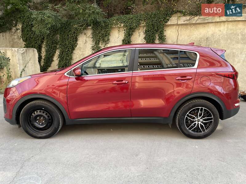 Внедорожник / Кроссовер Kia Sportage 2016 в Одессе