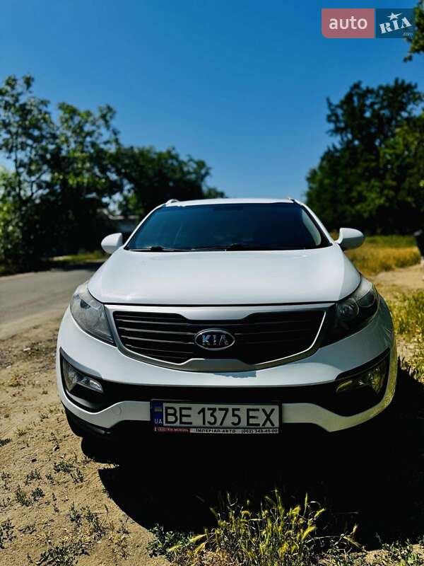 Позашляховик / Кросовер Kia Sportage 2012 в Миколаєві