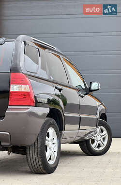 Внедорожник / Кроссовер Kia Sportage 2007 в 