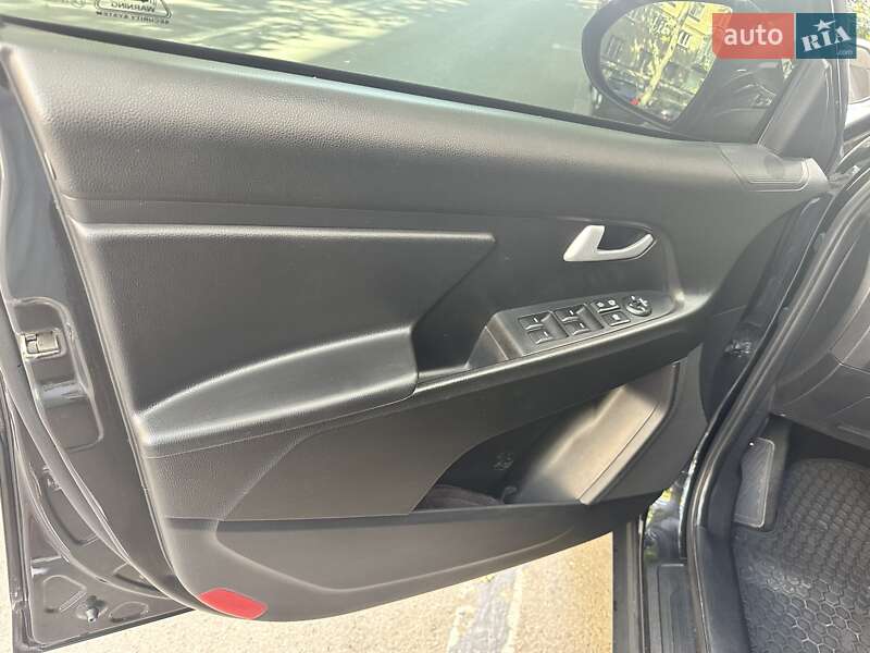 Внедорожник / Кроссовер Kia Sportage 2012 в Николаеве