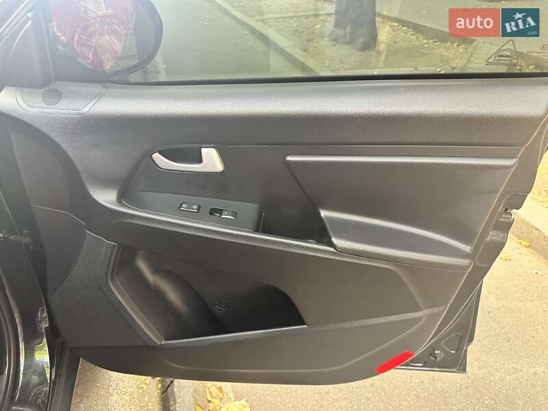 Внедорожник / Кроссовер Kia Sportage 2012 в Николаеве