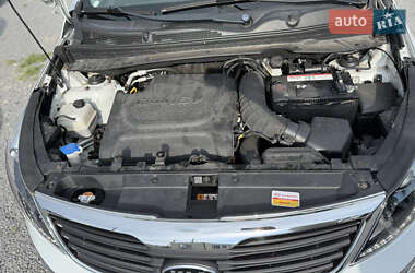 Внедорожник / Кроссовер Kia Sportage 2011 в 