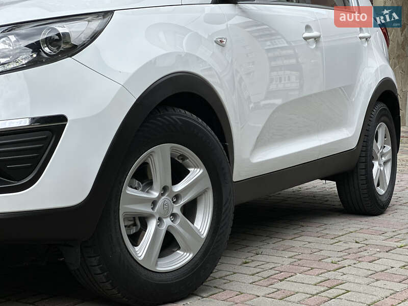 Внедорожник / Кроссовер Kia Sportage 2014 в Надворной