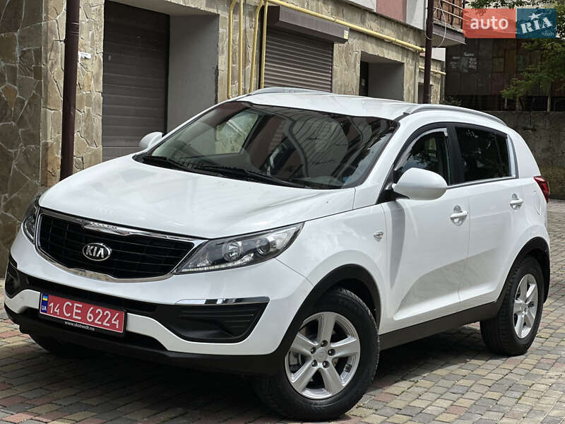 Внедорожник / Кроссовер Kia Sportage 2014 в Надворной