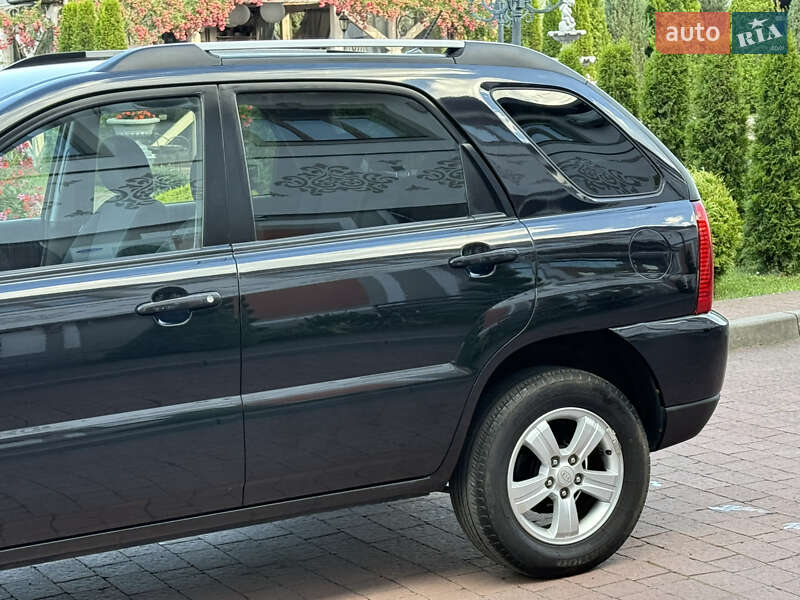 Позашляховик / Кросовер Kia Sportage 2009 в Стрию