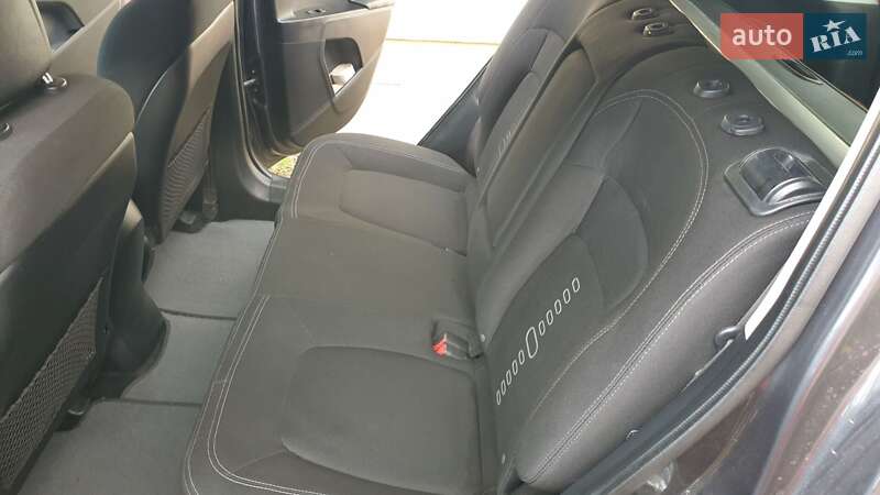 Позашляховик / Кросовер Kia Sportage 2011 в Черкасах