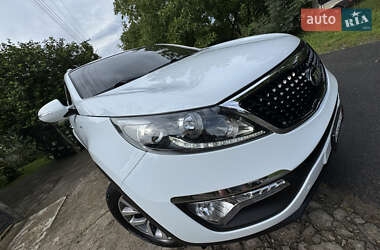 Позашляховик / Кросовер Kia Sportage 2015 в 