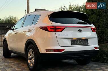 Внедорожник / Кроссовер Kia Sportage 2016 в 