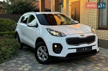 Внедорожник / Кроссовер Kia Sportage 2016 в 