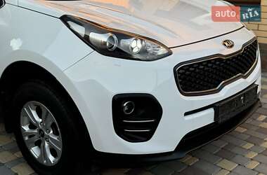 Внедорожник / Кроссовер Kia Sportage 2016 в 