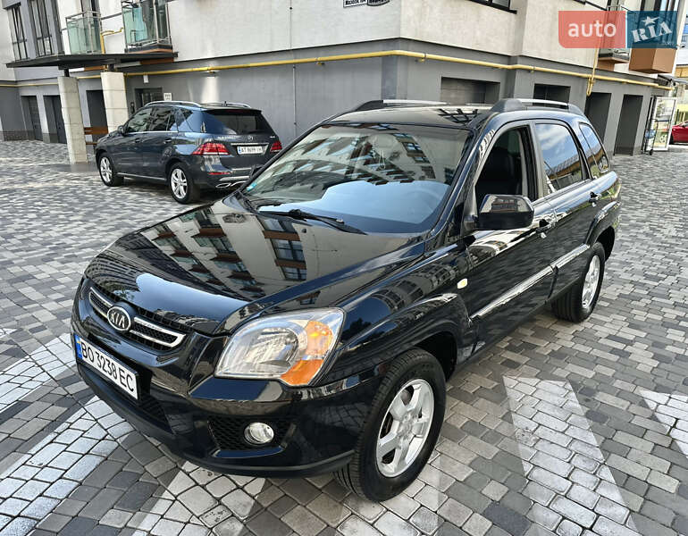 Позашляховик / Кросовер Kia Sportage 2008 в Івано-Франківську