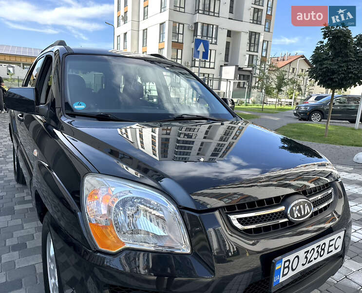 Позашляховик / Кросовер Kia Sportage 2008 в Івано-Франківську