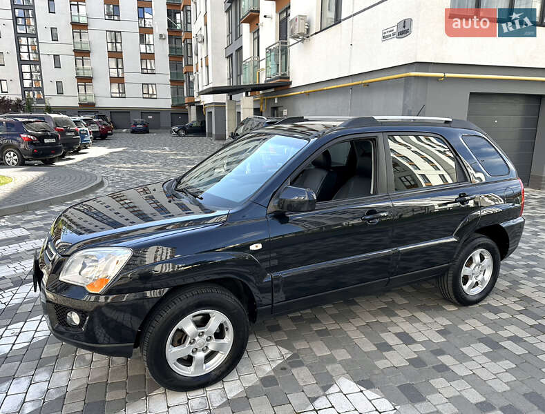 Позашляховик / Кросовер Kia Sportage 2008 в Івано-Франківську
