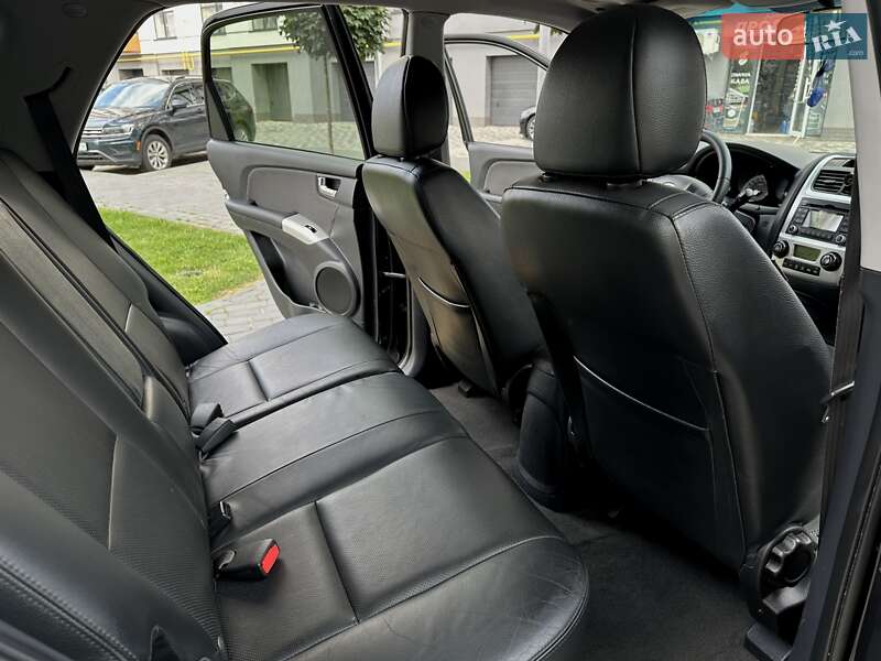 Позашляховик / Кросовер Kia Sportage 2008 в Івано-Франківську