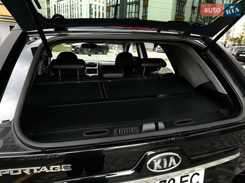 Позашляховик / Кросовер Kia Sportage 2008 в Івано-Франківську