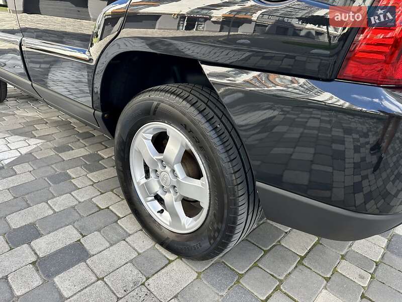 Позашляховик / Кросовер Kia Sportage 2008 в Івано-Франківську