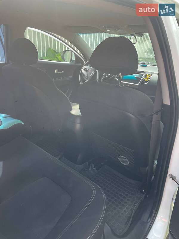 Позашляховик / Кросовер Kia Sportage 2012 в Василькові фото 5 Позашляховик / Кросовер Kia Sportage 2012 в Василькові