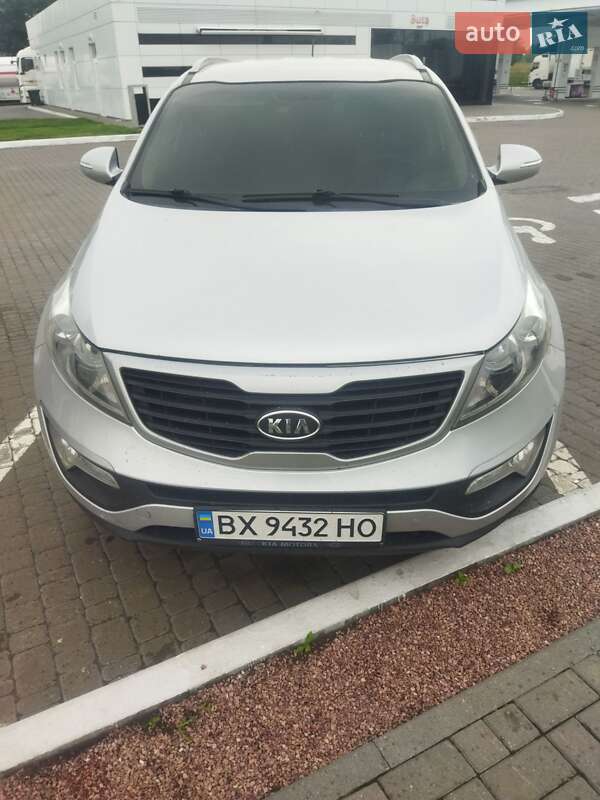 Внедорожник / Кроссовер Kia Sportage 2012 в Изяславе
