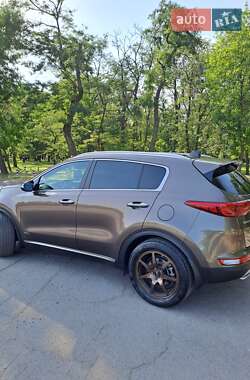 Внедорожник / Кроссовер Kia Sportage 2016 в Павлограде