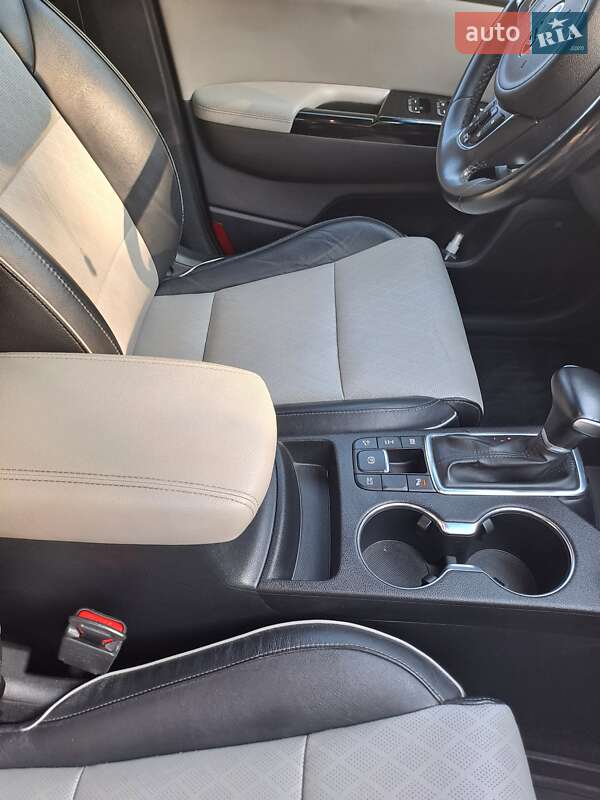 Внедорожник / Кроссовер Kia Sportage 2016 в Павлограде